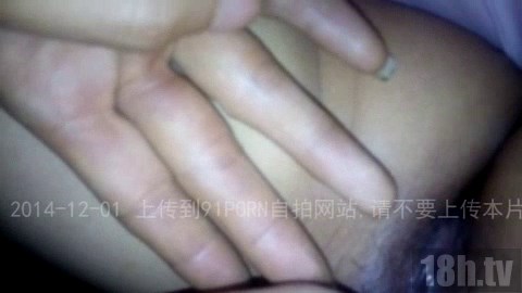 给骚B老婆口交,水太多。。。。。