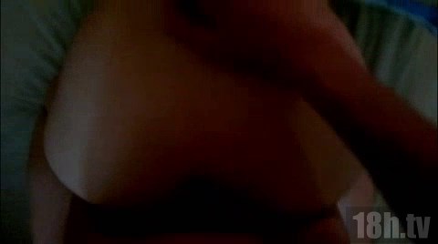 爆肏肥臀巨乳美女,直接肏哭了