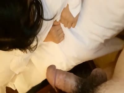 正面無套女奴