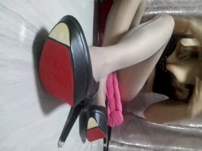 真 ?真?真?美女實習護士 高跟肉絲傾力之作 包射經典 女主微