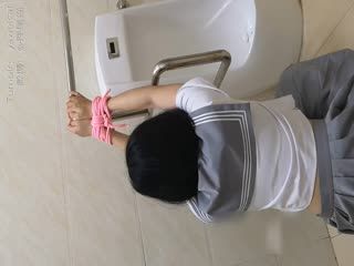 网红少女押尾貓2019最新性爱欲望系列-学生制服公共厕所肉便器完具 翘臀无套后入猛操中出 高清1080P完整版