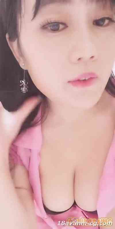 身材丰满长相漂亮美女主播璃儿一多自慰大秀穿着粉红护士服插穴自慰【32:21】
