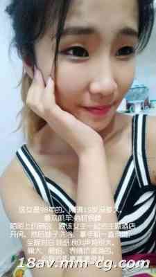 陌陌约得98年喜欢玩机车的漂亮小美女一枚,主题酒店开房视频流出,全程近距离录制【06:09】
