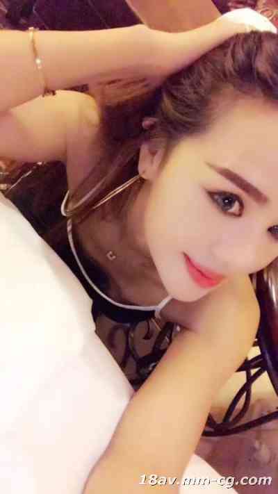 街头搭讪性感美胸小野猫(下集)情趣黑丝丁字裤大长腿骚起来真刺激【24:3】