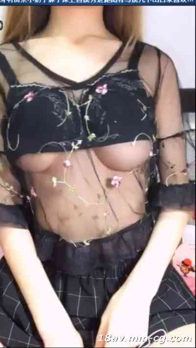 身材苗条小奶子妹子床上自摸秀近距离特写摸几下出白浆喜欢的不要错过【24:33】