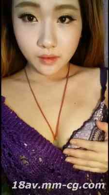 网红妹子为了吸引眼球把自己未洗的袜子吞到嘴里了舔舔自己的淫水是啥味道【11:41】